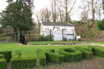 Wasvrouw en Watermolen