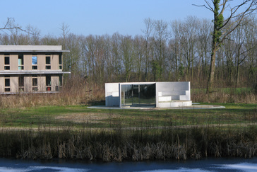 Gezicht op het gebouw van de Notre Dame des Agnes